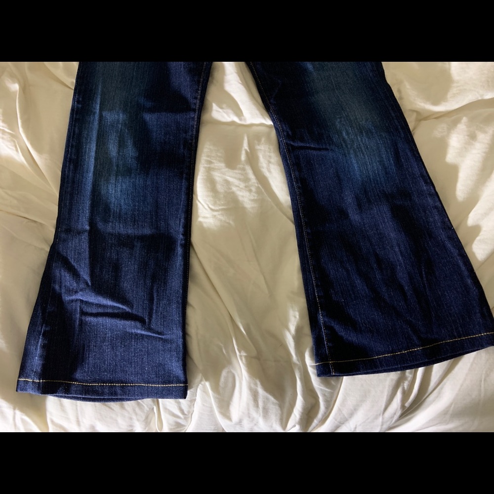 Levi's 518 Superlow Bootcut Women's Sz 11 Jeans - image 1